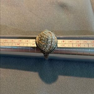 Elegant Gold and Silver Women's Ring